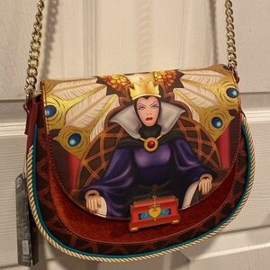 BNWT LOUNGEFLY DISNEY Snow White Evil Queen Throne Crossbody Bag